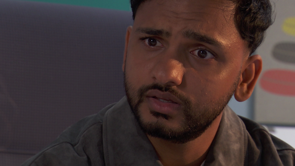 Hollyoaks’ Leah wants Imran back but has no idea what he is hiding
