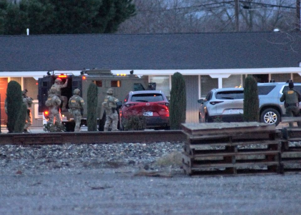Willows standoff ends after suspect found deceased