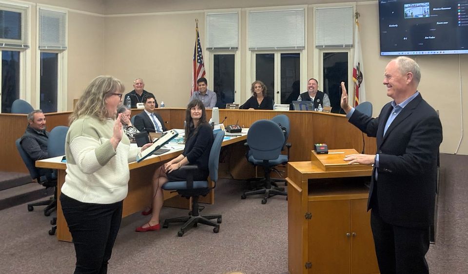Meeting Notes, May 5: Council picks Wade Elliott to fill vacancy, defers district voting to 2028 after settling on map