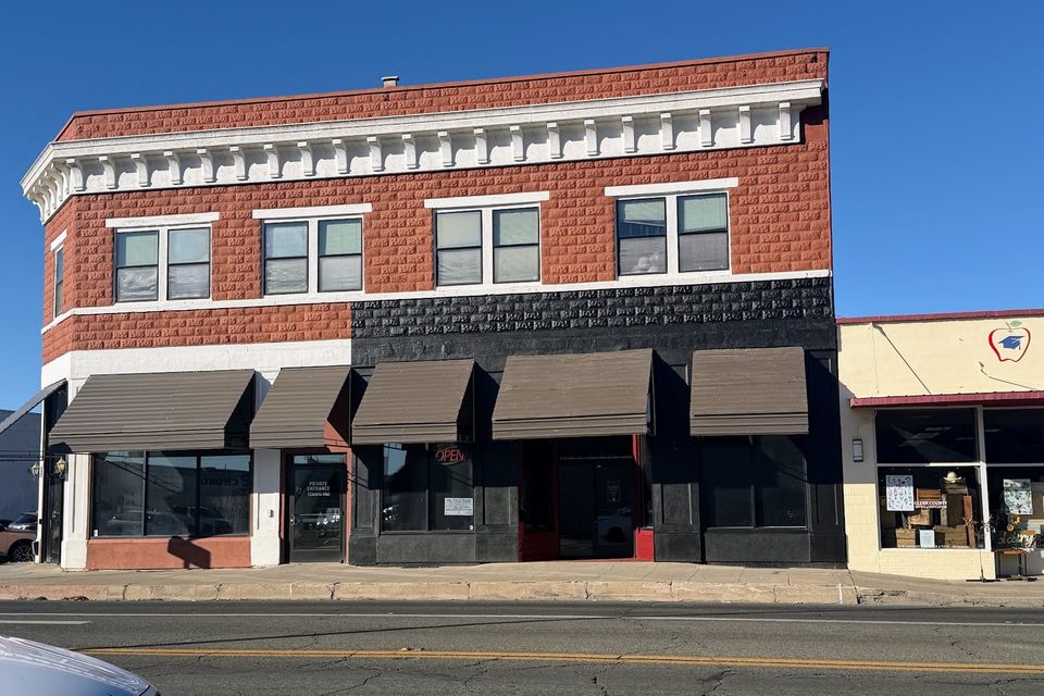 Hula's Chinese Bar-B-Q plans Jan. 1 opening in Orland in a homecoming for its owners