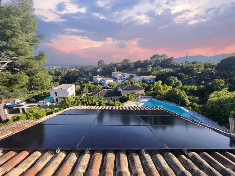 Installazione Otovo con pannelli monocristallini