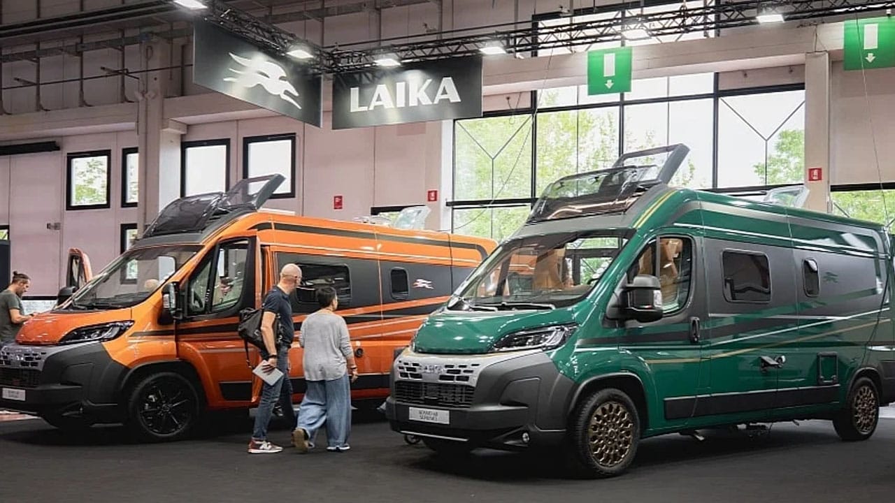 Orange and Green Kosmo Supremo