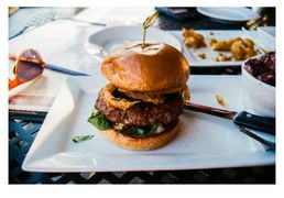 Vision log 1336 - Predictions - Cyberattack, Elon & Trump, world war, Cold War, air frequency, new covid, sleeper cells, LA riot, move to Asia, USA food shortage, USA's food make you sick, Mexico cease to exist, grass-fed beef, Soros, Newsom