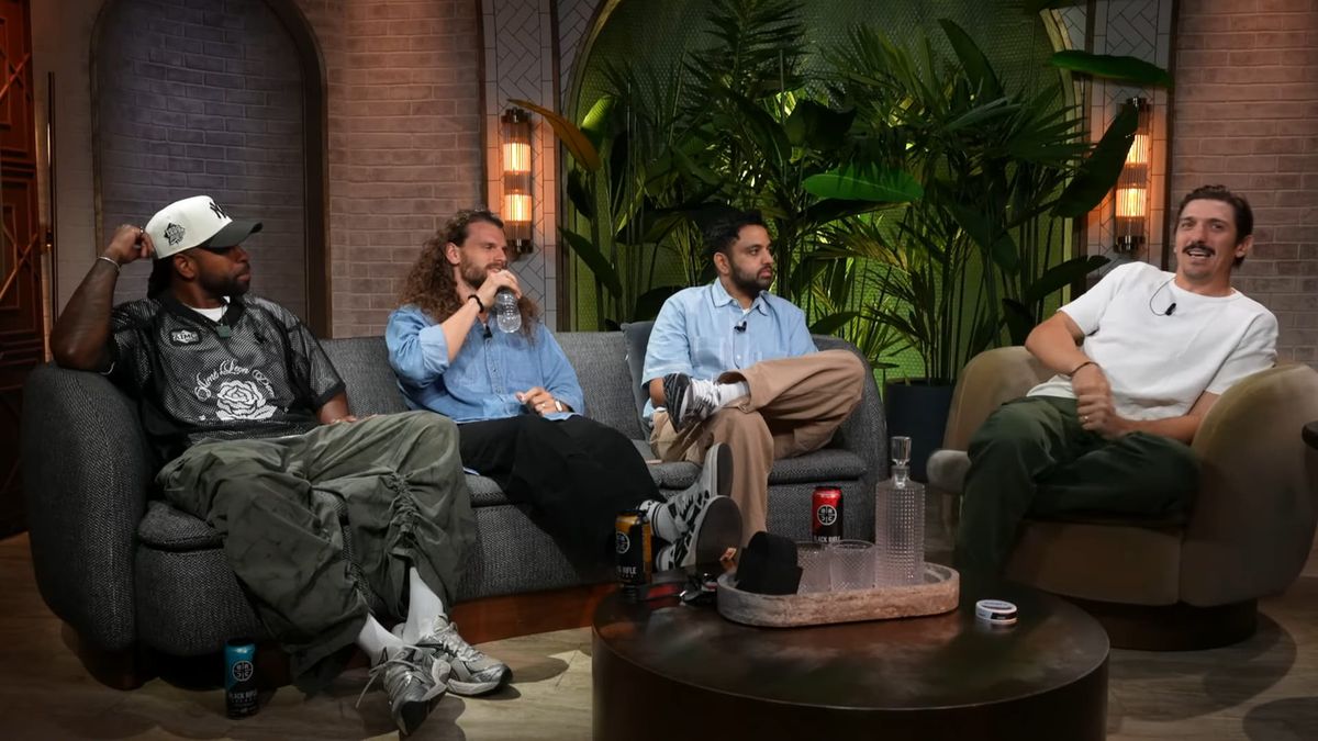 Andrew Schulz Makes Racist Jokes about Zohran Mamdani, Demands He Kiss the Ring: "Where's That Click-Click Shit?"