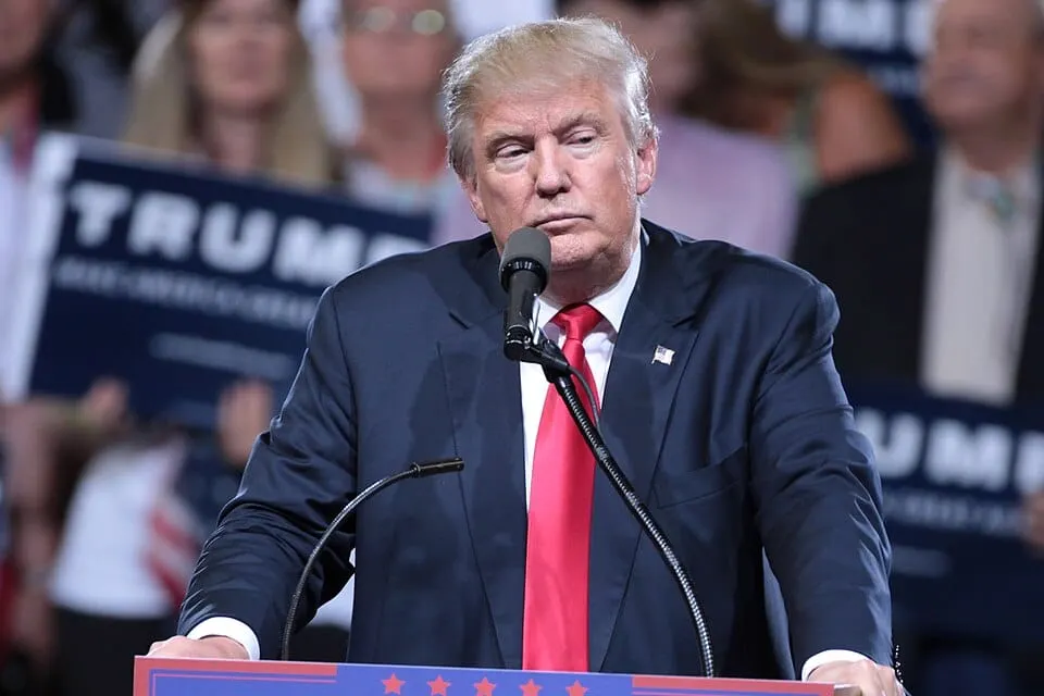 Trump says he will speak with Putin and Zelensky on Monday about ending war