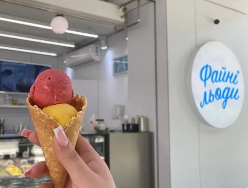 Strike destroys Kyiv warehouse that supplied Fayni Lyodu ice cream to 12 cities