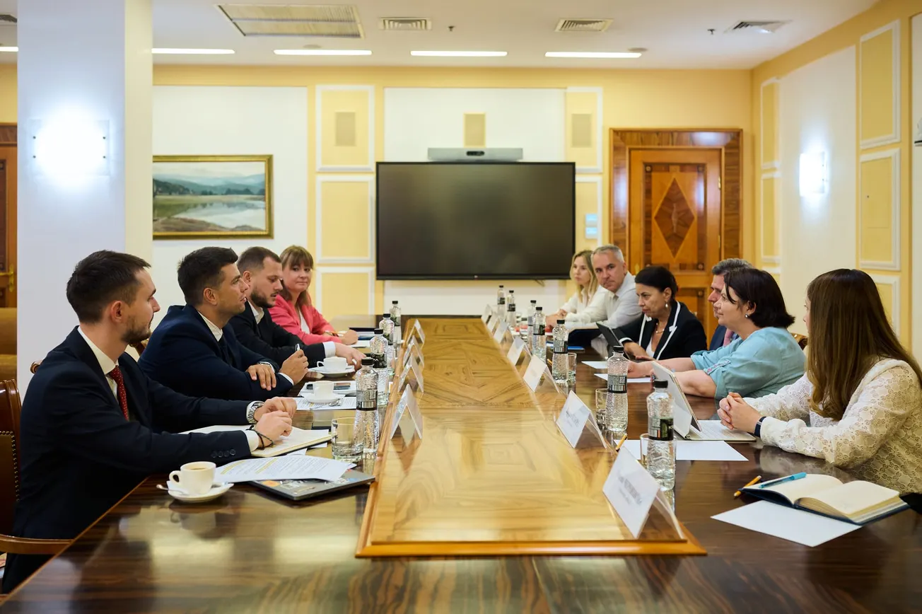 Ukraine, IFC plan pipeline of infrastructure PPPs across ports, roads and rail