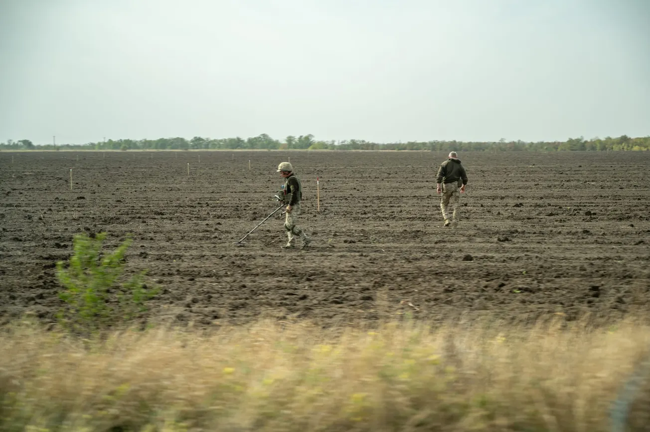 Ukraine doubles demining workforce, but study finds gaps in who gets cleared first