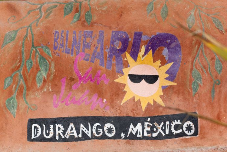 1/4/25-Saturday-Day 29	 “Hamburguesas y Papas a la Francesca”