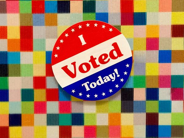 Old People in Tennis Shoes, New Rules: 370,000 New Mexico Independents Can Now Choose