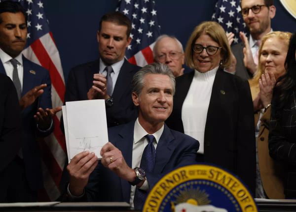 LA Times: California voters were mailed inaccurate guides ahead of November special election