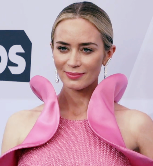 Emily Blunt in extravagant beautiful pink dress at gala