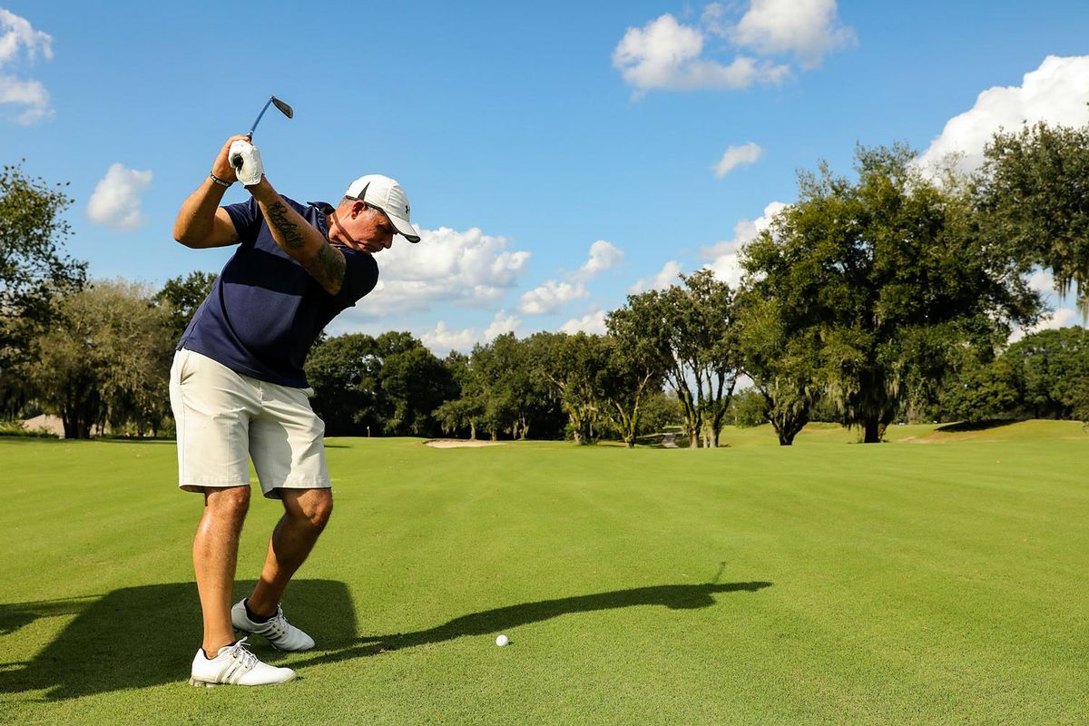 Comment utiliser le clou de balisage pour un terrain de golf ?