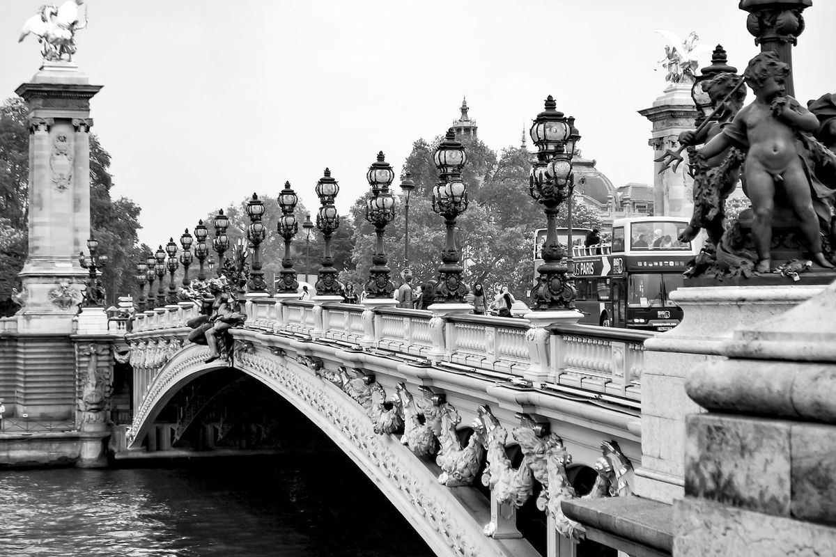 Les plaques bas-relief : art et histoire de France