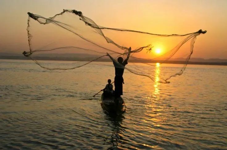 Giữa tối tăm có ánh sáng huy hoàng