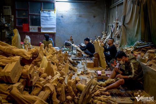 Làng nghề tượng gỗ công giáo Xuân Trường tất bật mùa Noel