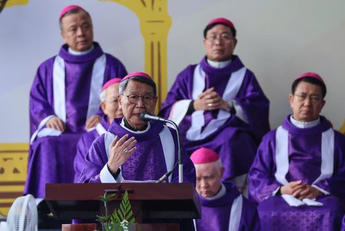 Toàn văn bài giảng của Đức cha Phêrô Nguyễn Văn Khảm trong thánh lễ an táng Đức Hồng y