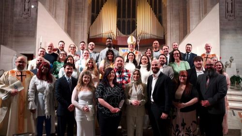 Các Giáo phận tại Mỹ ghi nhận số lượng người gia nhập Giáo hội tăng vọt trong lễ Phục sinh 2026