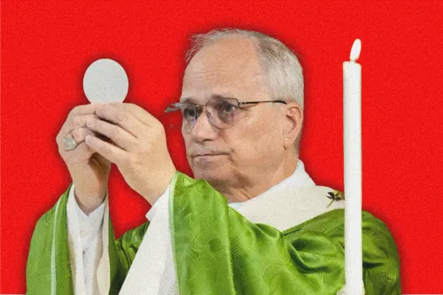 Lối thoát cho cuộc chiến phụng vụ thời hậu Vatican II: Các linh mục hãy tuân thủ chữ đỏ quy chuẩn