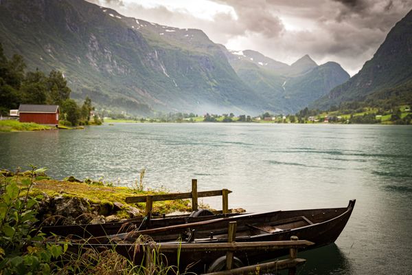 The AI Gold Rush Looks a Lot Like the Dot-Com Bubble. Let's Remember 1999.