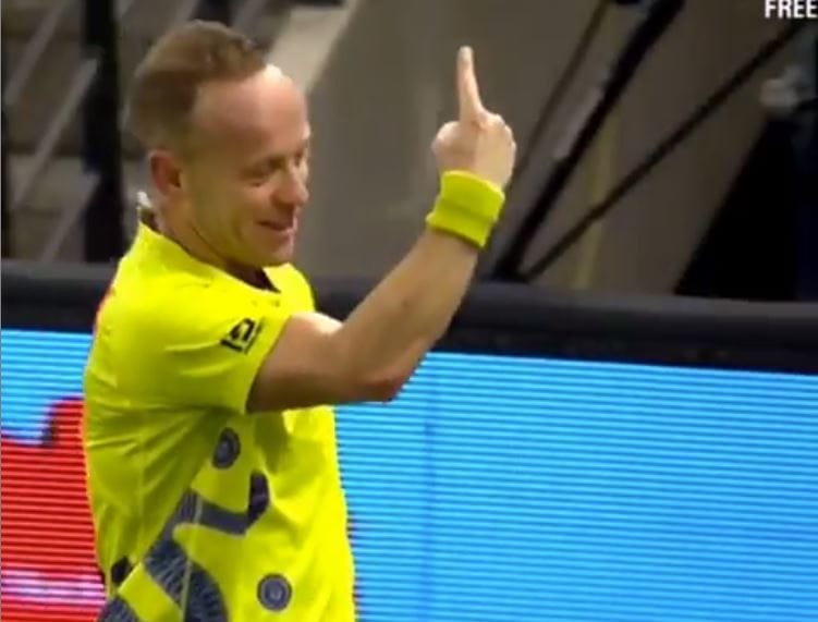 Fans say umpire bashing here to stay: abuse is 'all about team passion'