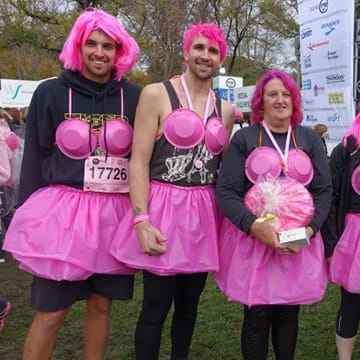 Pink runners fight for breast cancer research