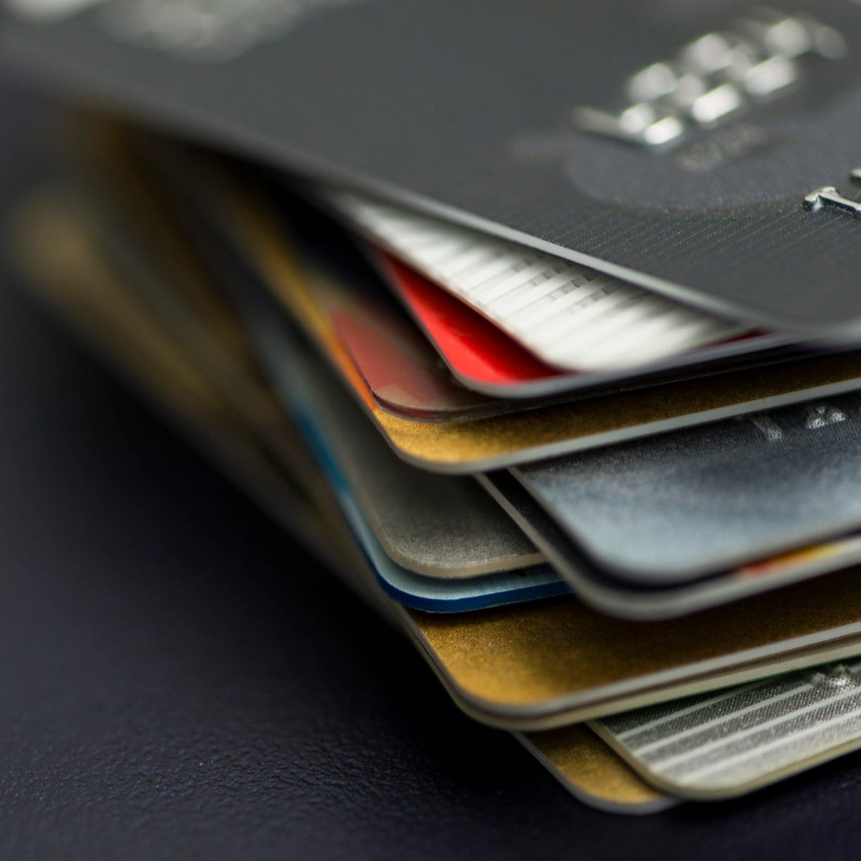 The wolves of Collins St: Students crippled by credit card debt