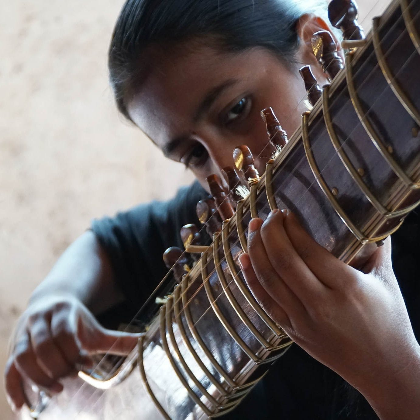 Indian school breaks cycle of poverty with music