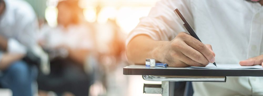 Achieving a high ATAR is not worth lowering your mental health, psychologists warn post image