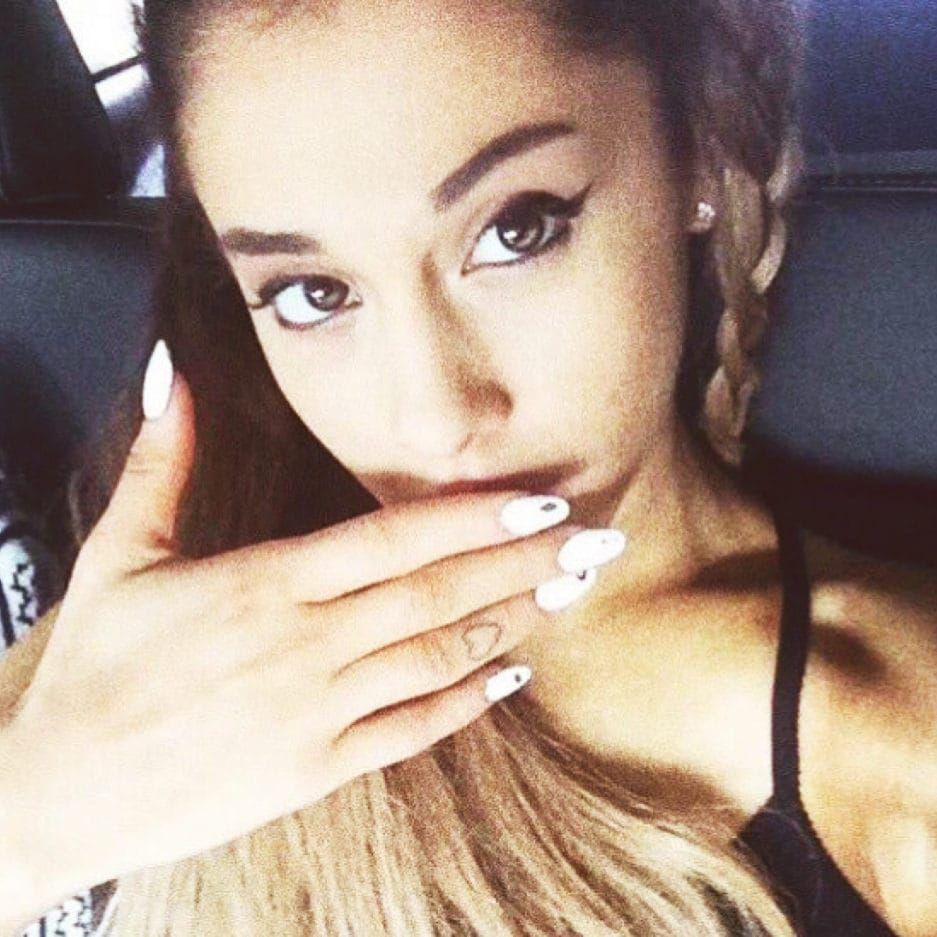 Ariana Grande's latest: Mature and sensual pop post image