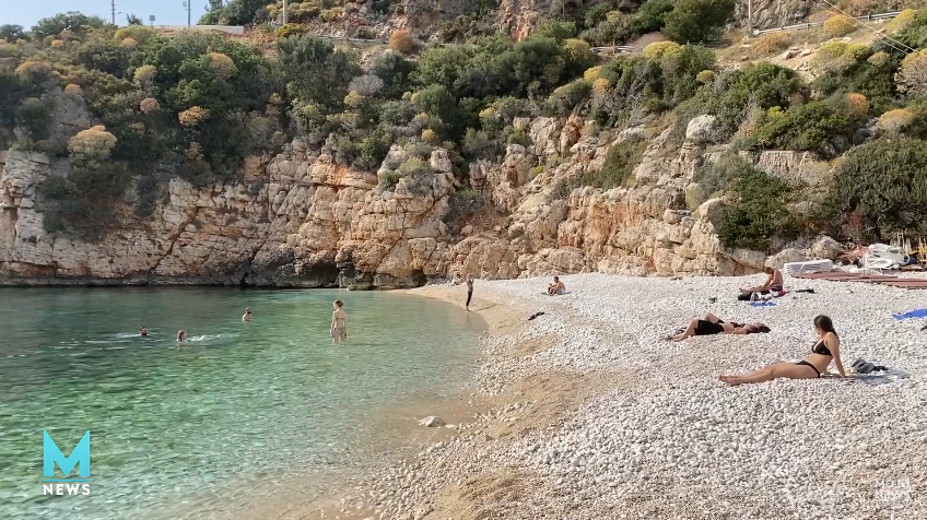 Bizarre Turkey lockdown lets tourists roam freely, bans books post image