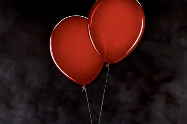 IT: Chapter Two - Pennywise terrifies, but other characters don't float post image