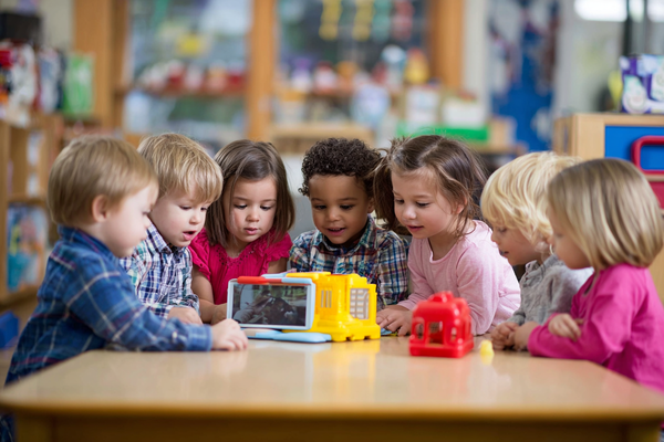 Unit Plan 27 (Grade PreK ELA): Synthesizing Across Two Texts (Same Topic)