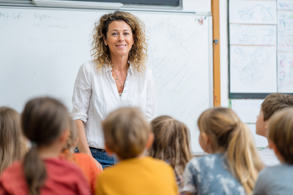 Unit Plan 5 (Grade K Social Studies): Classroom Symbols & Our Flag