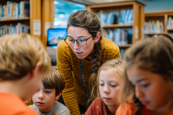 Unit Plan 34 (Grade 2 Library): Sharing Books, Projects, and Learning