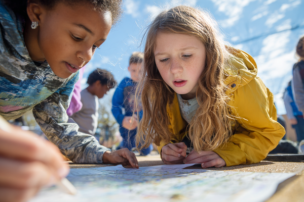 Walking Seminars and Mobile Math: Learning That Happens on the Move