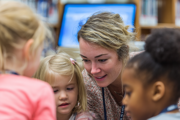 Unit Plan 14 (Grade K Library): Looking Closely at Pictures