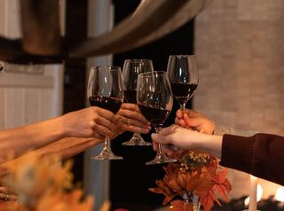 "Živeli"... Da li ste se ikada zapitali zašto nazdravljamo?