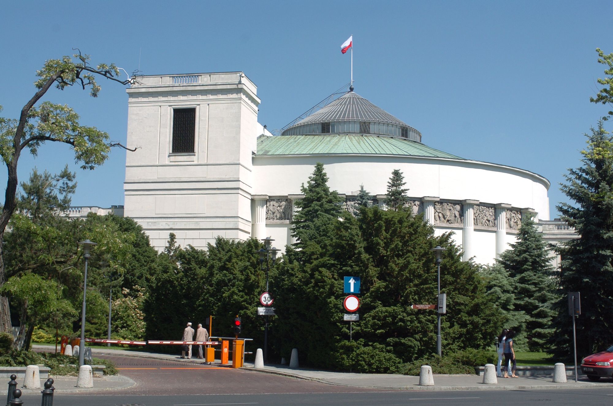 PiS uchyla immunitety