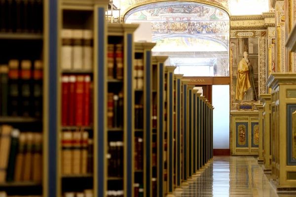Why Catholics Shouldn’t Be Offended by the Vatican Library’s Prayer Room