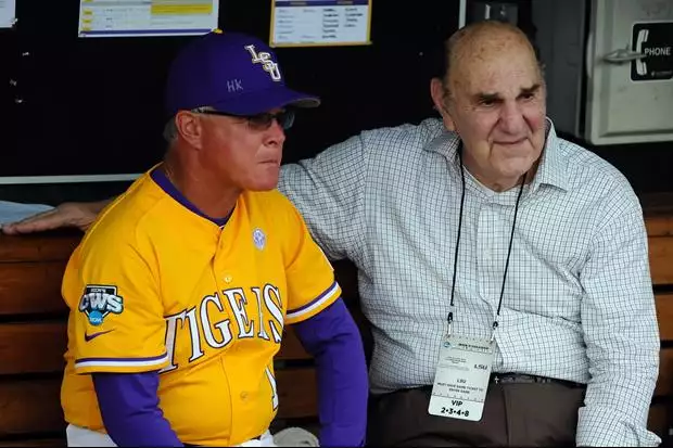 LSU fans, former players, and coaches are sharing tributes to legendary baseball coach Skip Bertman…