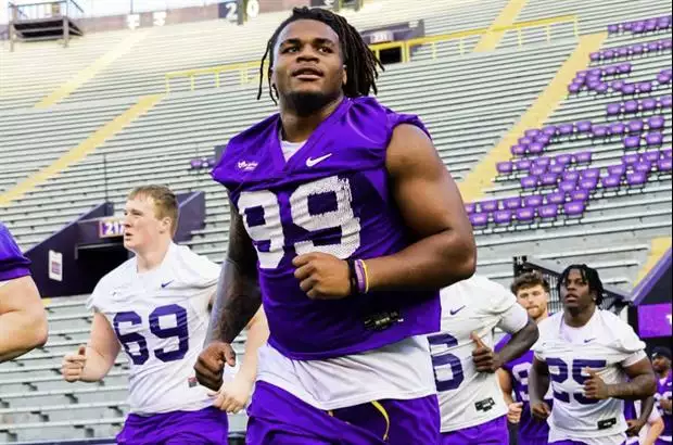 LSU freshman DT Deuce Geralds shared an offseason training video — the 6-1, 279-pound 2026 signee from…