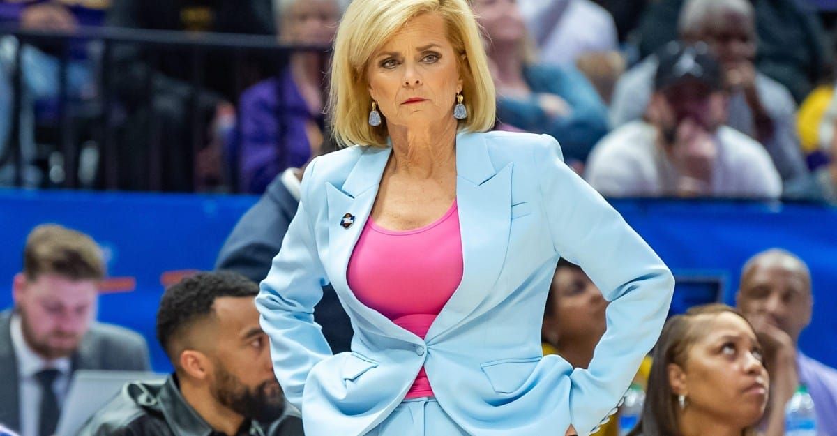 Kim Mulkey’s LSU women’s basketball team will face Geno Auriemma’s UConn Huskies on December 20 in the 2026…