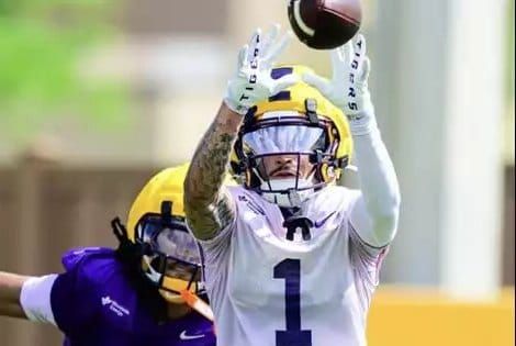 LSU wide receivers drew attention in practice this week through newly posted footage highlighting their…