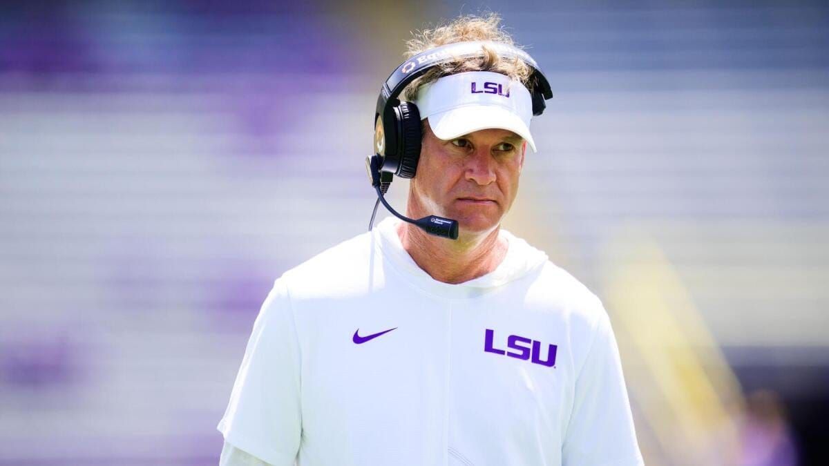 Leavitt's LSU debut. Vizzina starts for Clemson. CBS leans Under 50 — new parts on both sides. Death Valley night. (CBS)