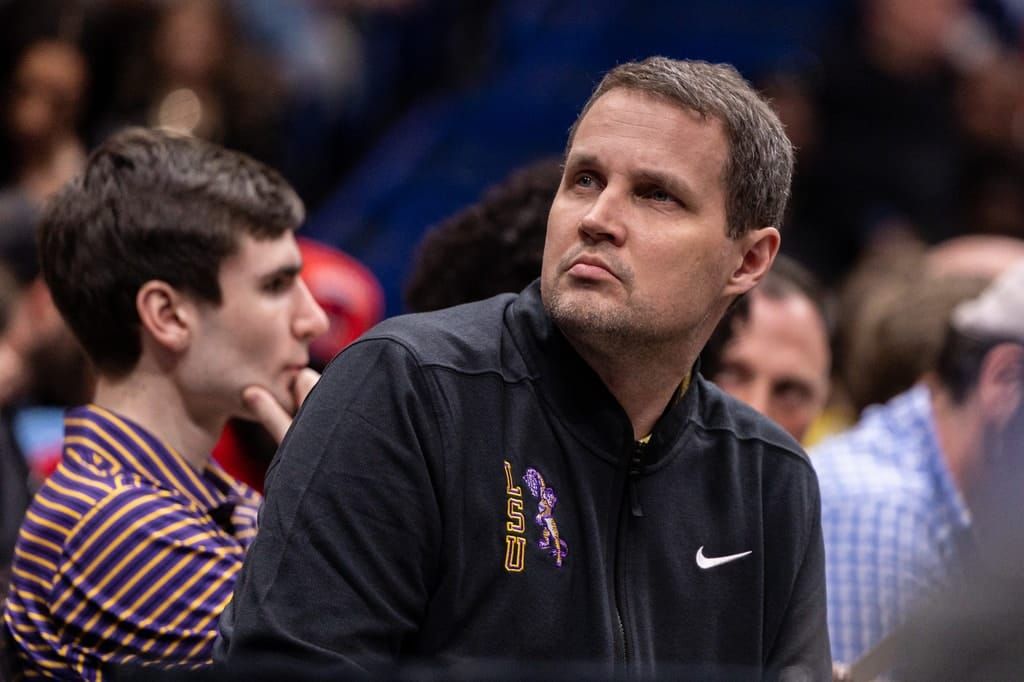 Wade: full 15 practicing — ‘bludgeon people in transition’