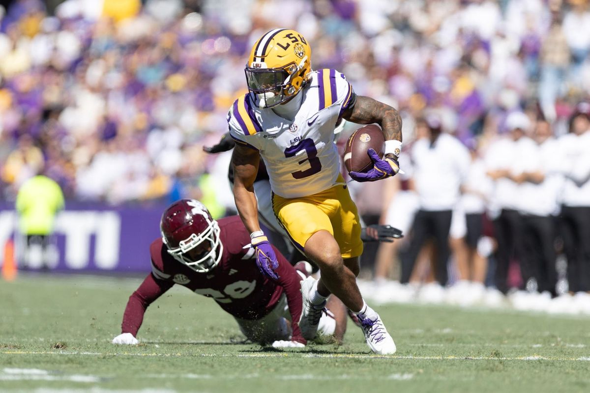 Sam Leavitt’s cleanest game: 31-of-38, 289 yards, four touchdowns, zero turnovers in the shutout
