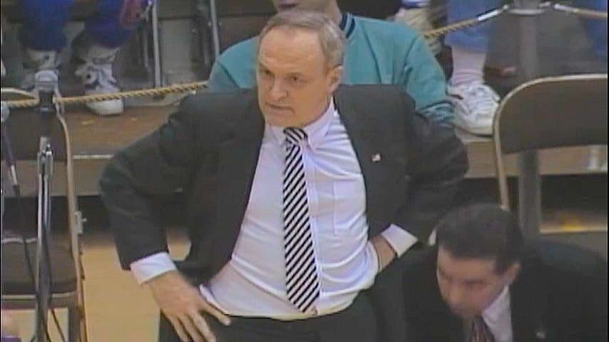 Former LSU coach Dale Brown wins the Wooden Legends of Coaching Award, and Shaq delivers the news