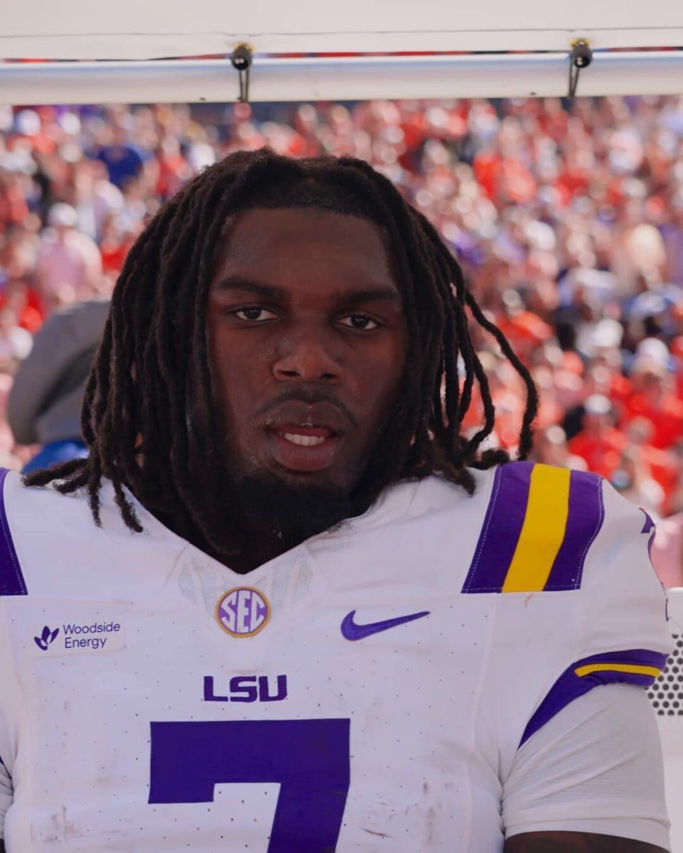 “Tell the world Trey’Dez Green is back”: the star tight end returns and scores by trucking through four Tigers