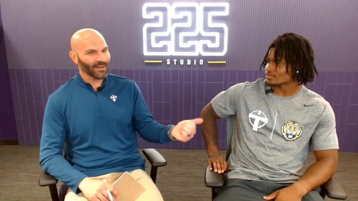 Watch: Dilin Jones tells Matt Moscona he’s coming back to LSU in 2027